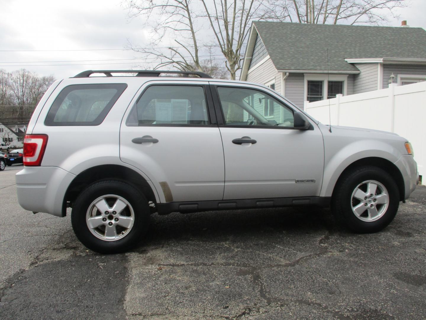 2008 SILVER Ford Escape (1FMCU02Z68K) , AUTOMATIC transmission, located at 540a Delsea Drive, Sewell, NJ, 08080, (856) 589-6888, 39.752560, -75.111206 - Photo#8